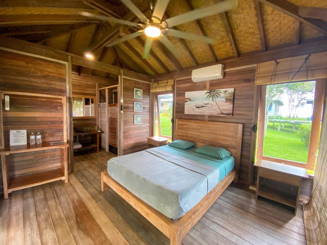 Sonny Island Resort Cabanas Frente Al Mar Punta Bajo Rico Eksteriør bilde